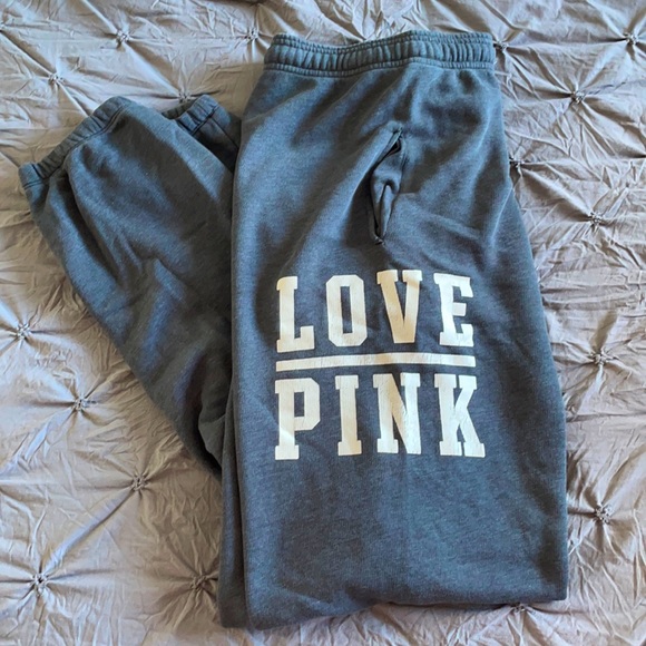VS pink sweatpants - Picture 1 of 4